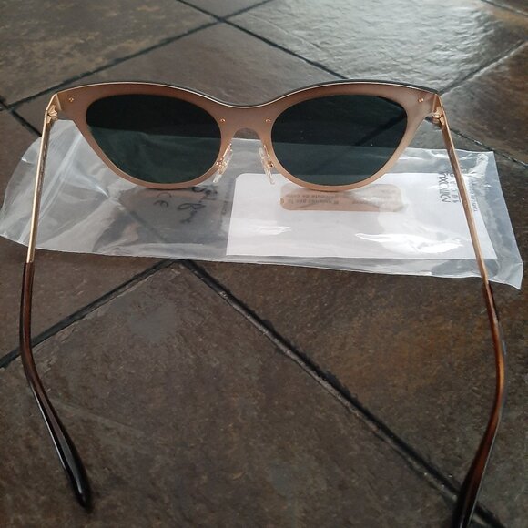 Ray-Ban Black Cat-Eye Sunglasses - Picture 2 of 10